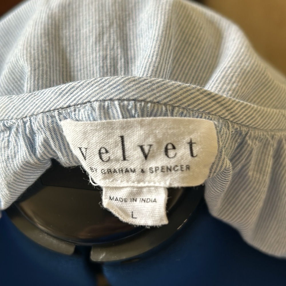 Velvet by Graham & Spencer striped peasant top with embroidery. - Picture 10 of 11